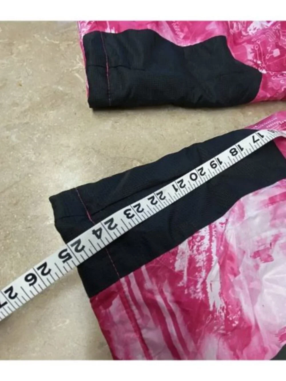 Mountain Expedition Snow Pants Girls Size 11 / 12 Abstract Camo Pink Color NWT